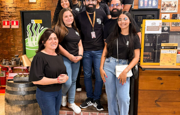 Alunos do curso de Administração realizam visita técnica à Cervejaria Bacurim em Mossoró