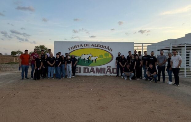 Alunos de Administração da FACEP realizam visita técnica à Fábrica de Rações Torta de Algodão Frei Damião