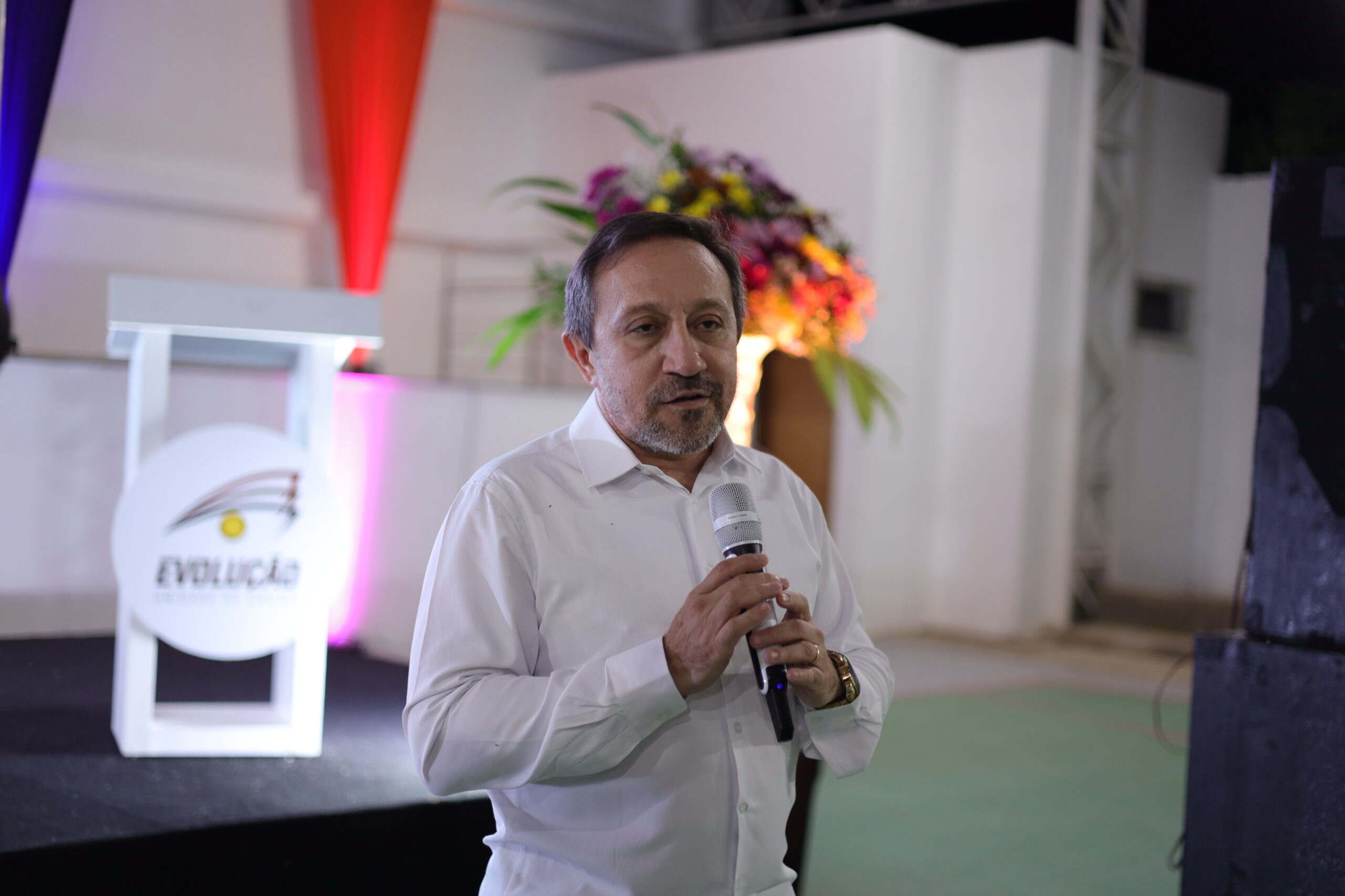 VI CONPECS tem início com programação voltada à ciência, prática e transformação acadêmica